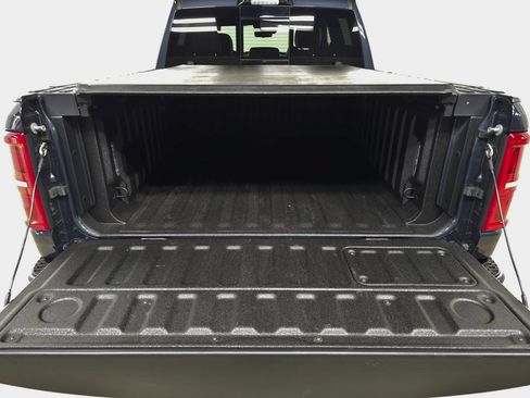 Used 2026 RAM 1500 Limited AWD/4WD image 9