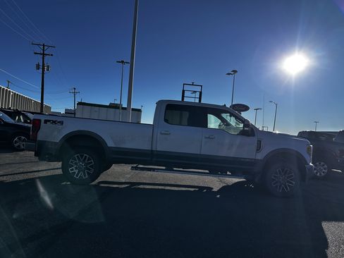 Used 2019 Ford F350 Lariat w/ Lariat Ultimate Package image 6