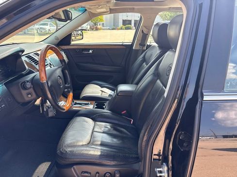 Used 2008 Cadillac DTS Performance w/ Platinum Edition FWD image 11