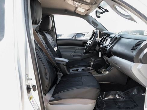 Used 2013 Toyota Tacoma 2WD Access Cab image 33