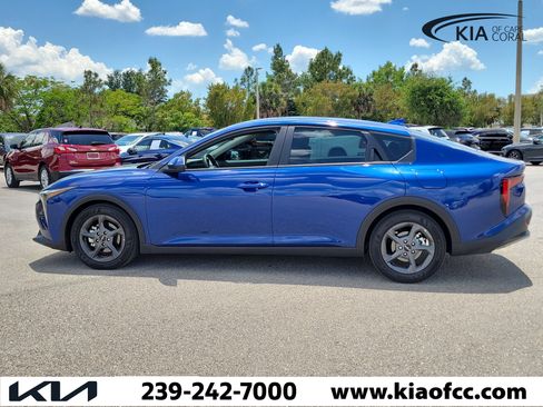 Used 2025 Kia K4 LXS FWD image 6