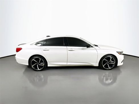 Used 2022 Honda Accord Sport image 7
