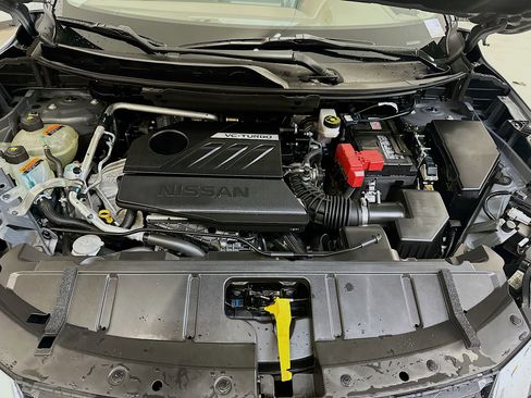 Used 2023 Nissan Rogue SV w/ SV Premium Package image 35