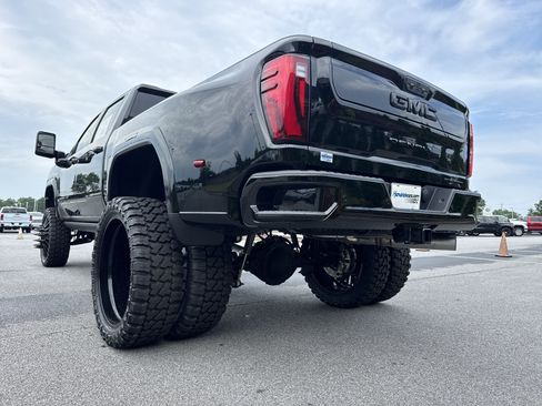 Used 2026 GMC Sierra 3500 Denali Ultimate AWD/4WD image 8