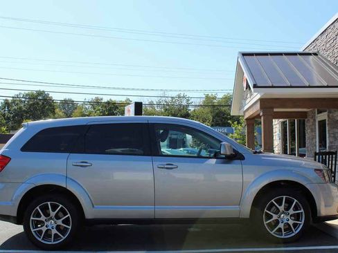 Used 2019 Dodge Journey GT image 4