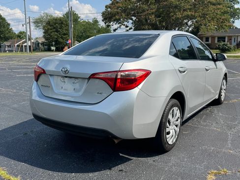 Used 2017 Toyota Corolla LE FWD image 7