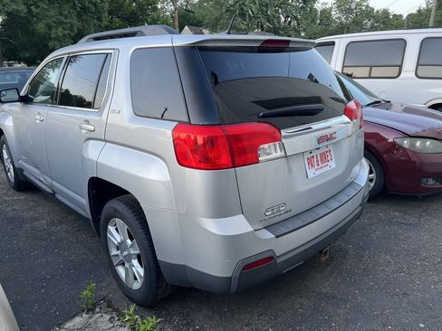 Used 2012 GMC Terrain SLE image 2