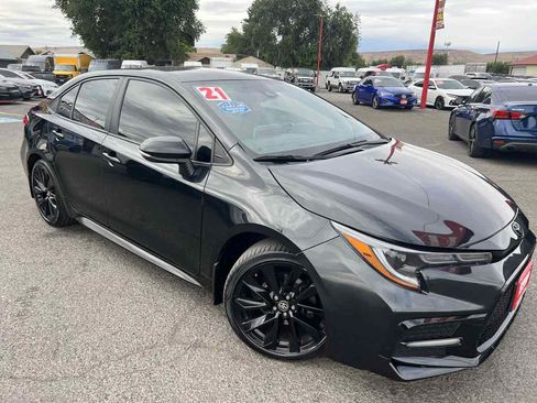 Used 2021 Toyota Corolla SE FWD image 4