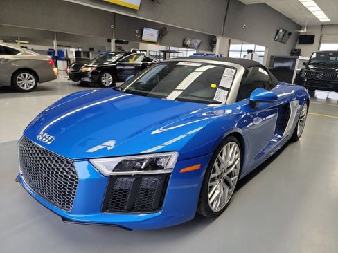 Used 2018 Audi R8 V10 AWD/4WD image 1