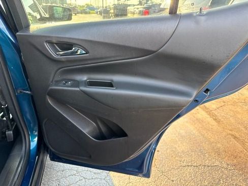 Used 2019 Chevrolet Equinox LT FWD image 23