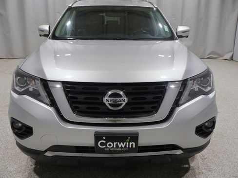 Used 2017 Nissan Pathfinder SL AWD/4WD image 8