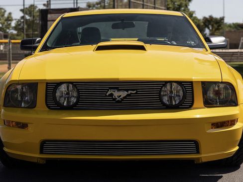 Used 2006 Ford Mustang GT Premium RWD image 13