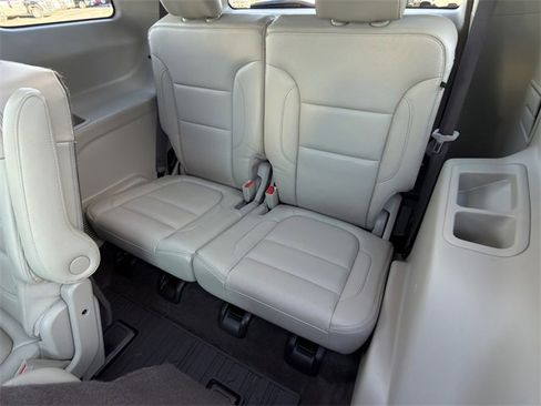 Used 2019 GMC Acadia Denali image 30