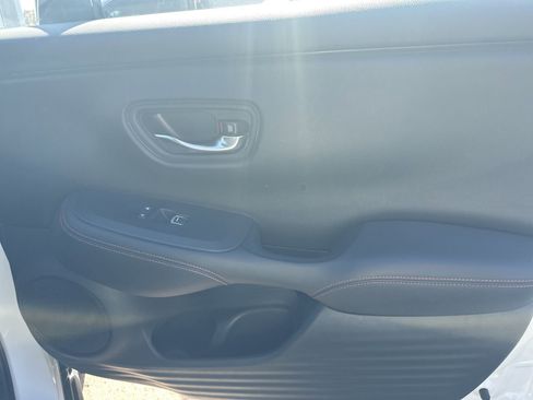 Used 2024 Honda HR-V Sport image 38