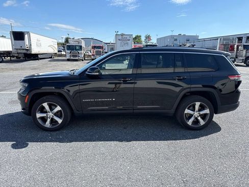 Used 2021 Jeep Grand Cherokee L Limited AWD/4WD image 2