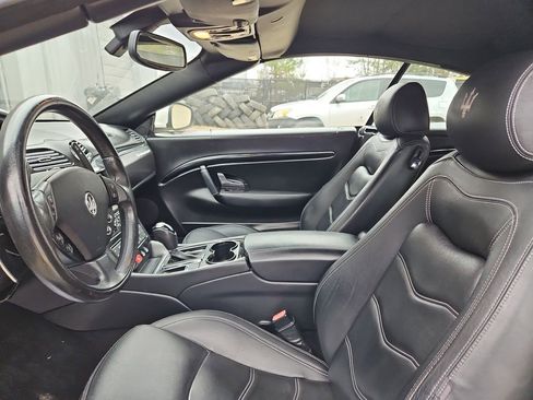Used 2012 Maserati GranTurismo Sport image 8