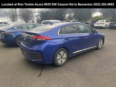 Used 2022 Hyundai Ioniq SE image 4