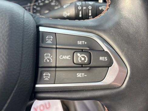 Certified 2022 Jeep Compass Limited image 18