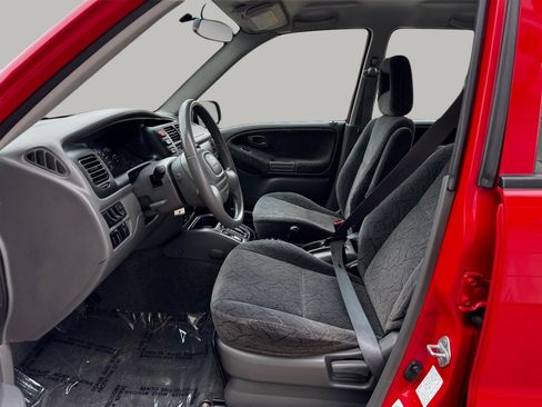 Used 2002 Chevrolet Tracker ZR2 image 16