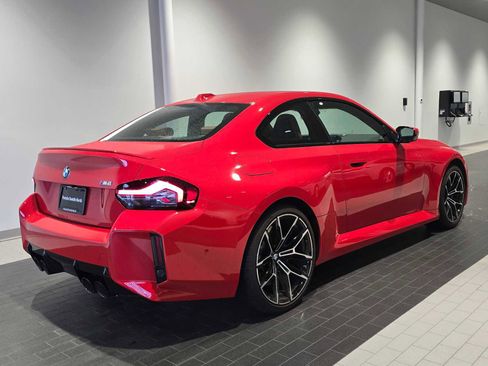 Used 2024 BMW M2 w/ Lighting Package image 7
