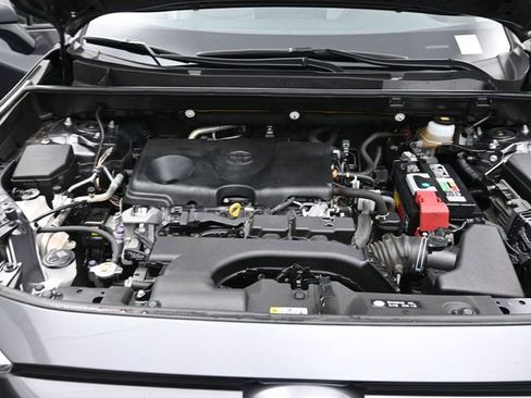 Used 2020 Toyota RAV4 XLE Premium image 22