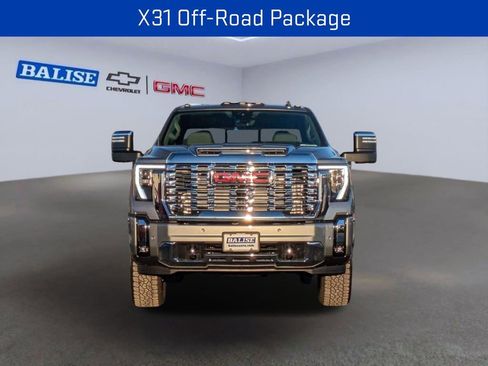 New 2026 GMC Sierra 2500 Denali w/ Technology Package AWD/4WD image 9