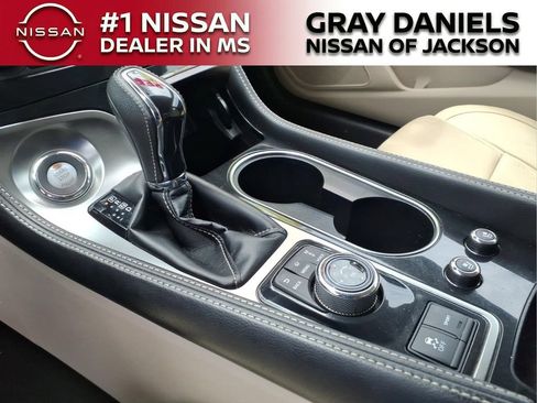 Used 2023 Nissan Maxima Platinum w/ Sport Mat Group FWD image 18