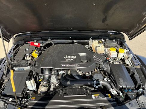 Used 2021 Jeep Wrangler Unlimited Rubicon image 31