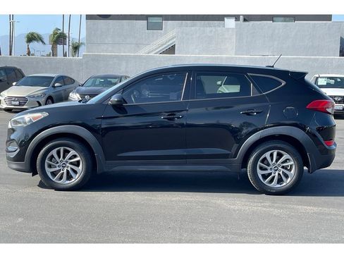 Used 2016 Hyundai Tucson SE FWD image 2