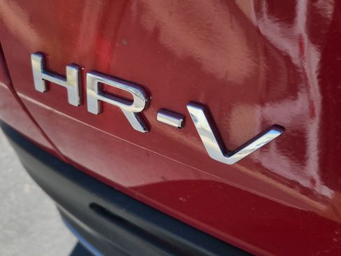 Used 2025 Honda HR-V Sport image 21