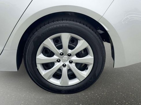 Used 2024 Toyota Corolla LE image 7