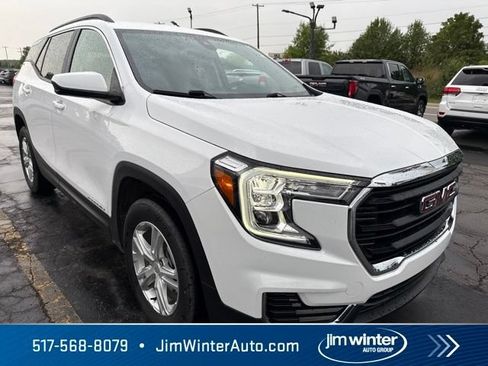 Used 2024 GMC Terrain SLE w/ Driver Convenience Package AWD/4WD image 4