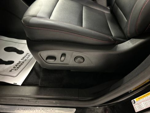 Used 2024 Chevrolet Traverse Z71 w/ LPO, Floor Liner Package AWD/4WD image 13