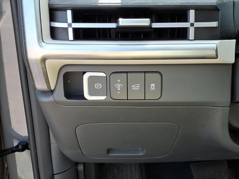 Used 2025 Hyundai Santa Fe Limited AWD/4WD image 24