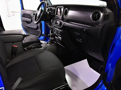 Used 2023 Jeep Wrangler Willys image 27