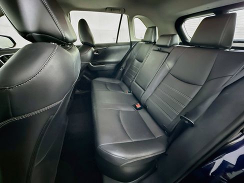 Used 2019 Toyota RAV4 Limited AWD/4WD image 28