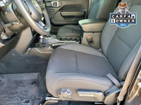 Used 2023 Jeep Wrangler Unlimited AWD/4WD image 20