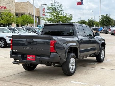 Used 2026 Toyota Tacoma SR AWD/4WD image 5