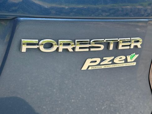 Used 2016 Subaru Forester 2.5i Touring w/ Eyesight & Navigation System AWD/4WD image 6