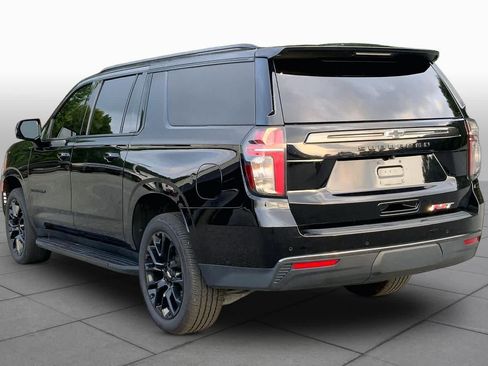 Used 2022 Chevrolet Suburban RST w/ Luxury Package AWD/4WD image 12