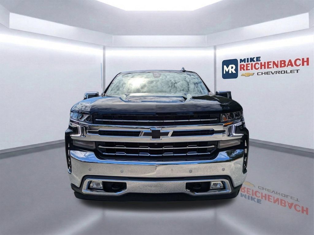Used 2021 Chevrolet Silverado 1500 LTZ w/ LTZ Premium Package AWD/4WD image 9