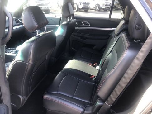 Used 2016 Ford Explorer Sport w/ Equipment Group 401A image 7