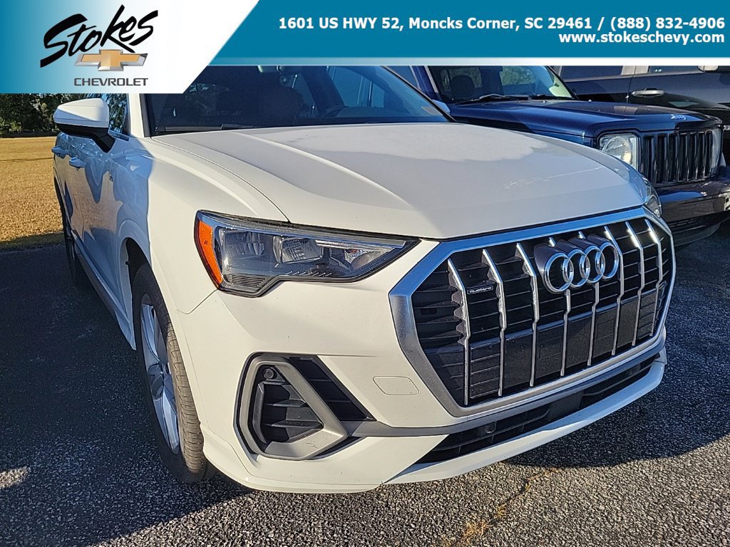 Used 2020 Audi Q3 2.0T Premium w/ Convenience Package AWD/4WD image 1