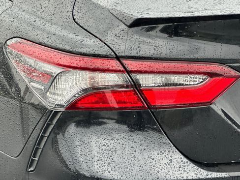 Used 2022 Toyota Camry SE image 46