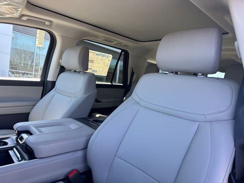 New 2026 Ford Expedition Max Active AWD/4WD image 39