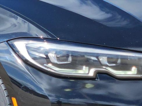 Used 2019 BMW 330i Sedan w/ Convenience Package RWD image 4