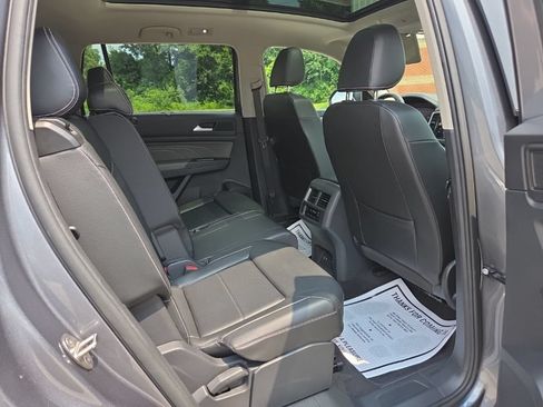 Used 2023 Volkswagen Atlas Cross Sport SEL AWD/4WD image 27