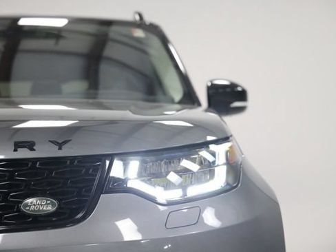 Used 2019 Land Rover Discovery HSE Luxury AWD/4WD image 3