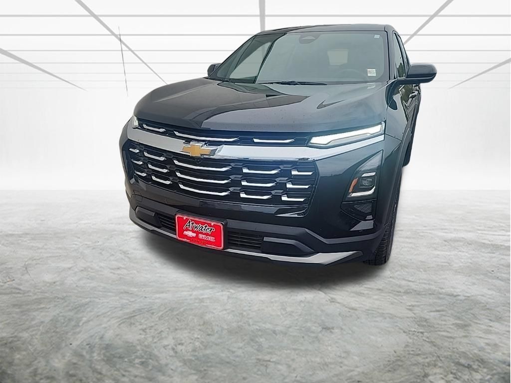 Used 2025 Chevrolet Equinox LT FWD image 1