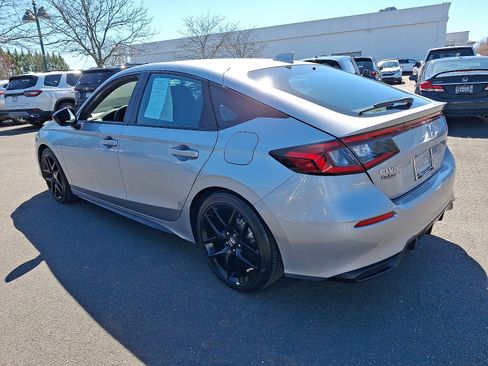 Used 2023 Honda Civic Sport image 4